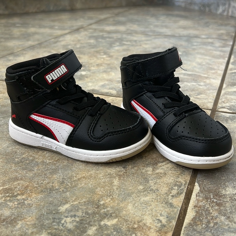 Puma toddler boys 7 high top sneakers shoes
